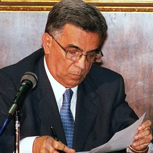 Portrait of Élcio Álvares