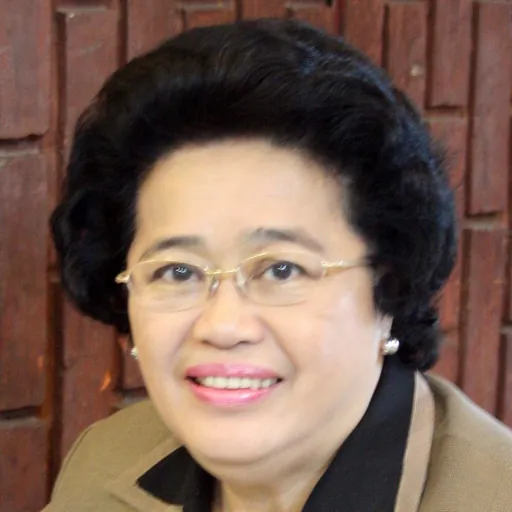 Portrait of Emerlinda R. Roman