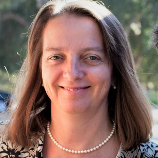 Portrait of Julie Schoenung