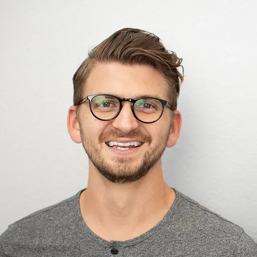 Portrait of Mark McLachlan