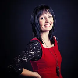 Portrait of Kim Wilkins