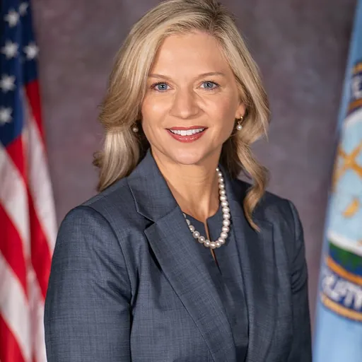 Portrait of Melissa Holyoak