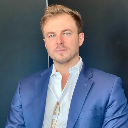Portrait of Alex Klokus