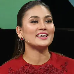 Portrait of Fasha Sandha