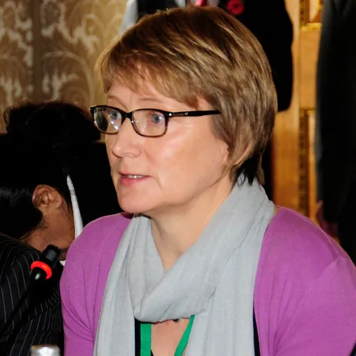 Portrait of Alison Evans
