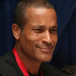 Portrait of Phil Morris