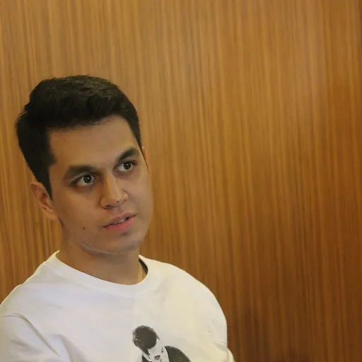 Portrait of Kevin Julio