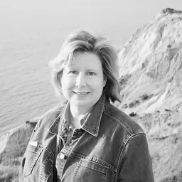 Portrait of Amy Hill Hearth