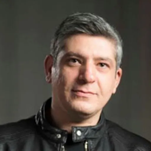 Portrait of Iman Maghsoudi