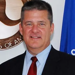 Portrait of Dan Rutherford