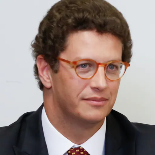 Portrait of Ricardo Salles