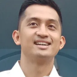 Portrait of Matthew Manotoc