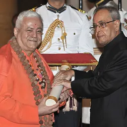 Portrait of Amrta Suryananda Maha Raja