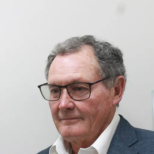 Portrait of Graham Vivian
