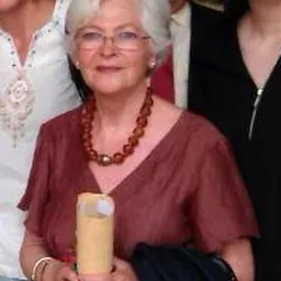 Portrait of Maite Idirin