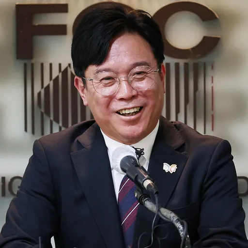 Portrait of Kim Young-hoon