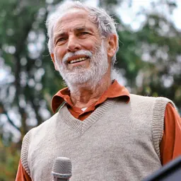Portrait of Héctor Noguera