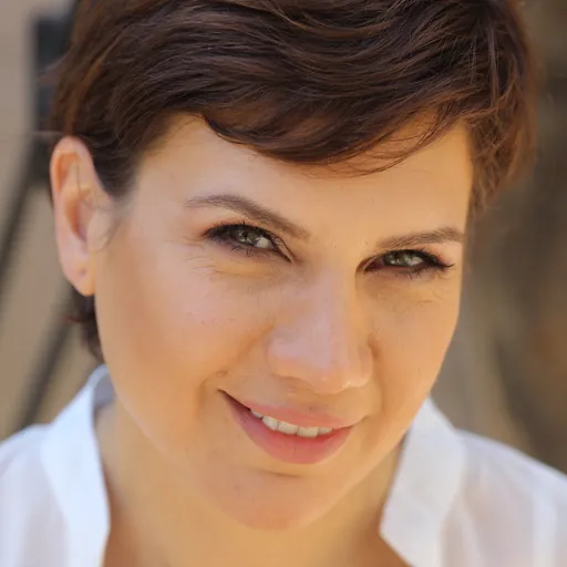 Portrait of Rania Kurdi