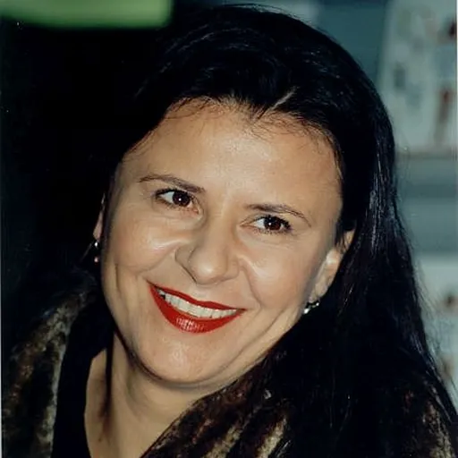 Portrait of Tracey Ullman