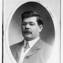 Portrait of Daniel Keefe
