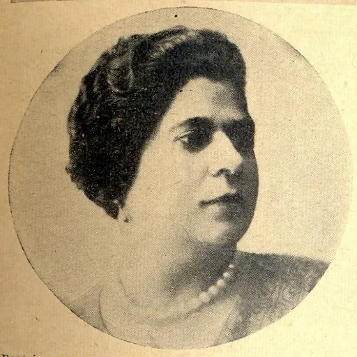 Portrait of Beatriz Arnut
