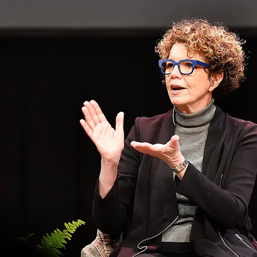 Portrait of Laurie Frick