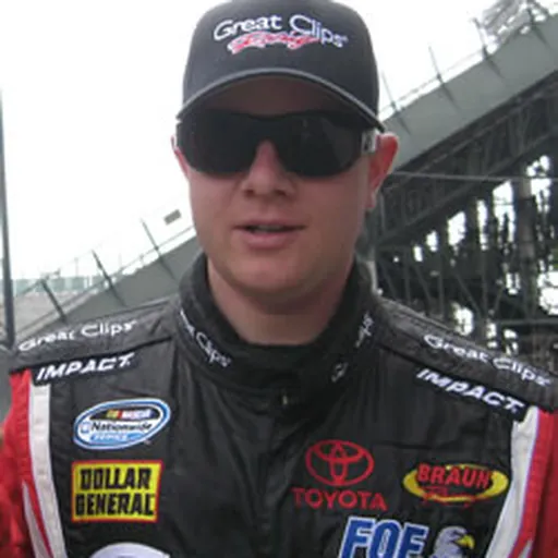 Portrait of Jason Leffler