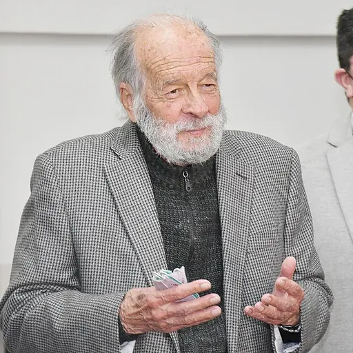 Portrait of Néstor Salvador Quintana