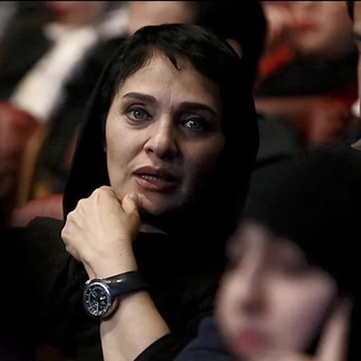 Portrait of Roya Nonahali