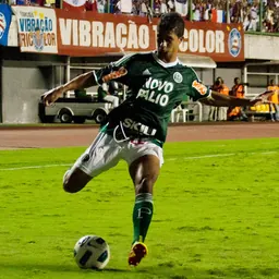 Portrait of Ricardo Bueno