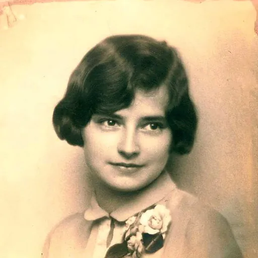 Portrait of Clara Breed