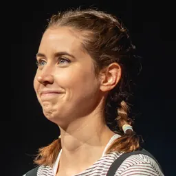 Portrait of Liz Kingsman