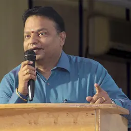 Portrait of Ishari K Ganesh