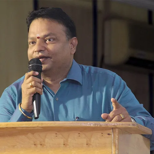 Portrait of Ishari K Ganesh