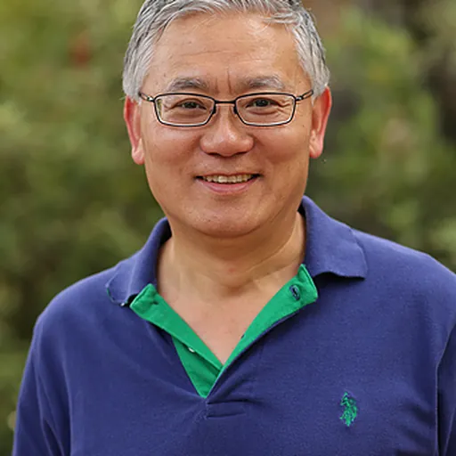Portrait of Shumin Zhai