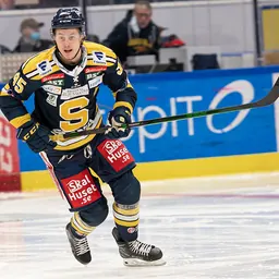 Portrait of Nick Olesen