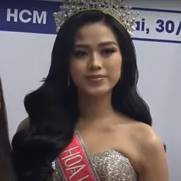 Portrait of Đỗ Thị Hà