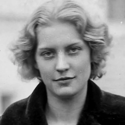 Portrait of Ruth Eweler