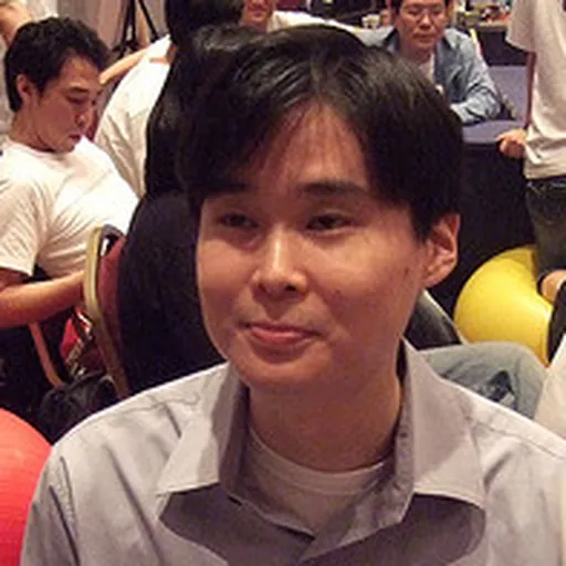 Portrait of Dennis Hwang