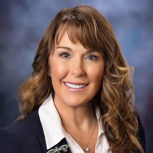 Portrait of Stephanie Mickelsen
