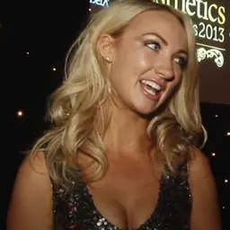 Portrait of Leah Totton