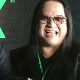Portrait of Pathomphong Sombatphiboon