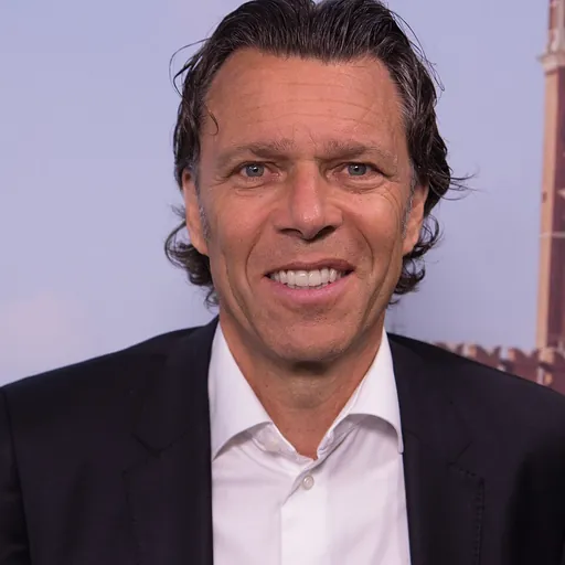 Portrait of Urs Meier
