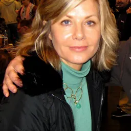 Portrait of Glynis Barber