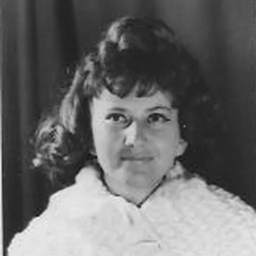 Portrait of Zoe Țapu