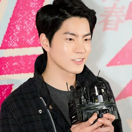 Portrait of Hong Jong-hyeon