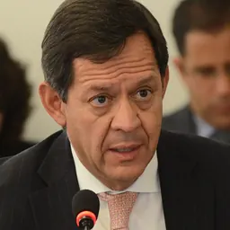 Portrait of Roberto Campa Cifrián