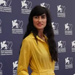 Portrait of Yaelle Kayam