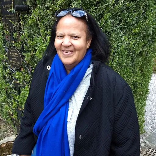 Portrait of Alissandra Cummins