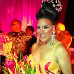 Portrait of Alexis Mateo